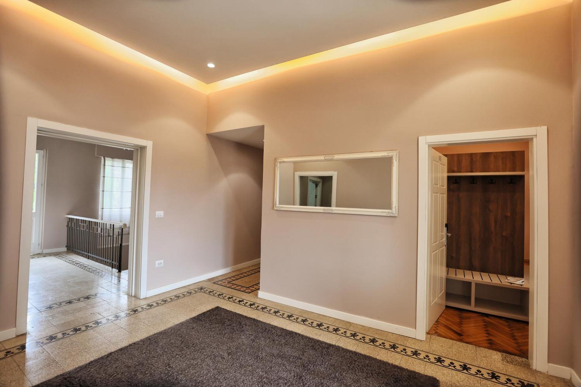 Vila Casablanca - Boutique Hotel & Restaurant Shkoder Bagian luar foto