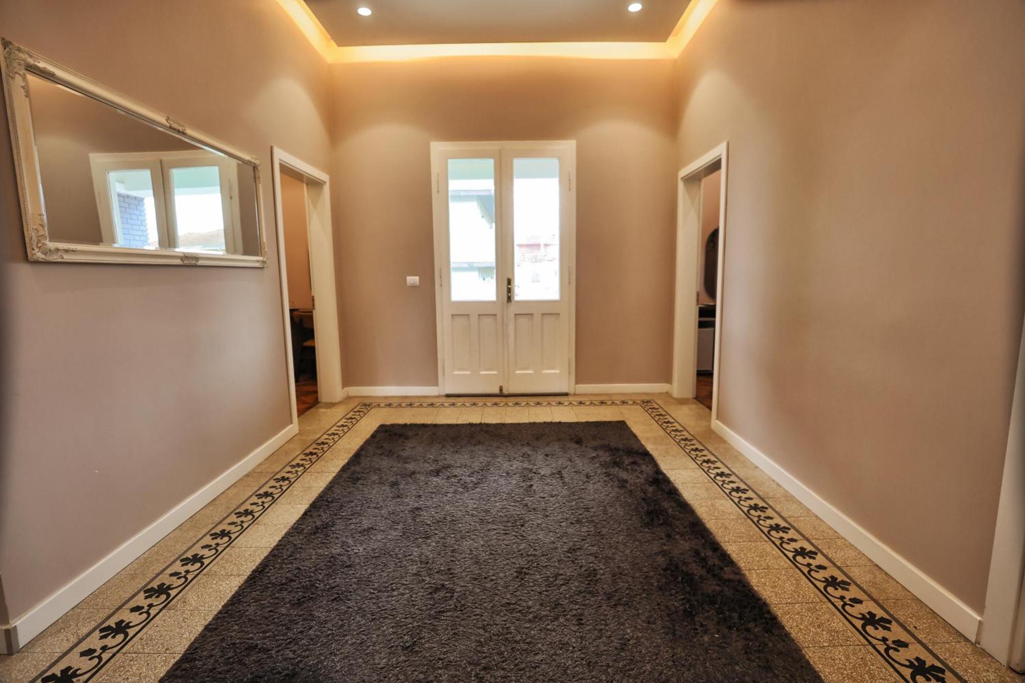 Vila Casablanca - Boutique Hotel & Restaurant Shkoder Bagian luar foto