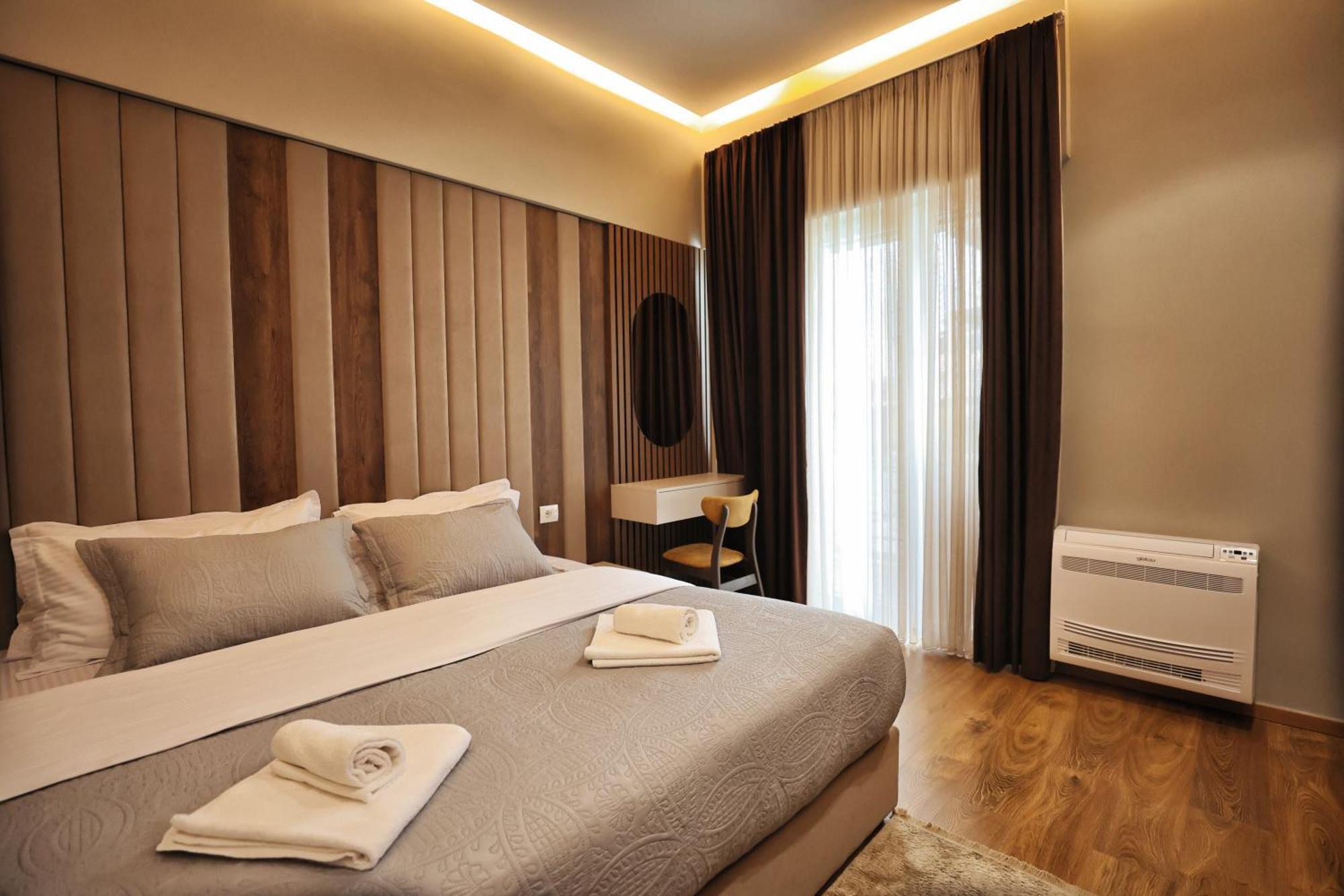 Vila Casablanca - Boutique Hotel & Restaurant Shkoder Bagian luar foto