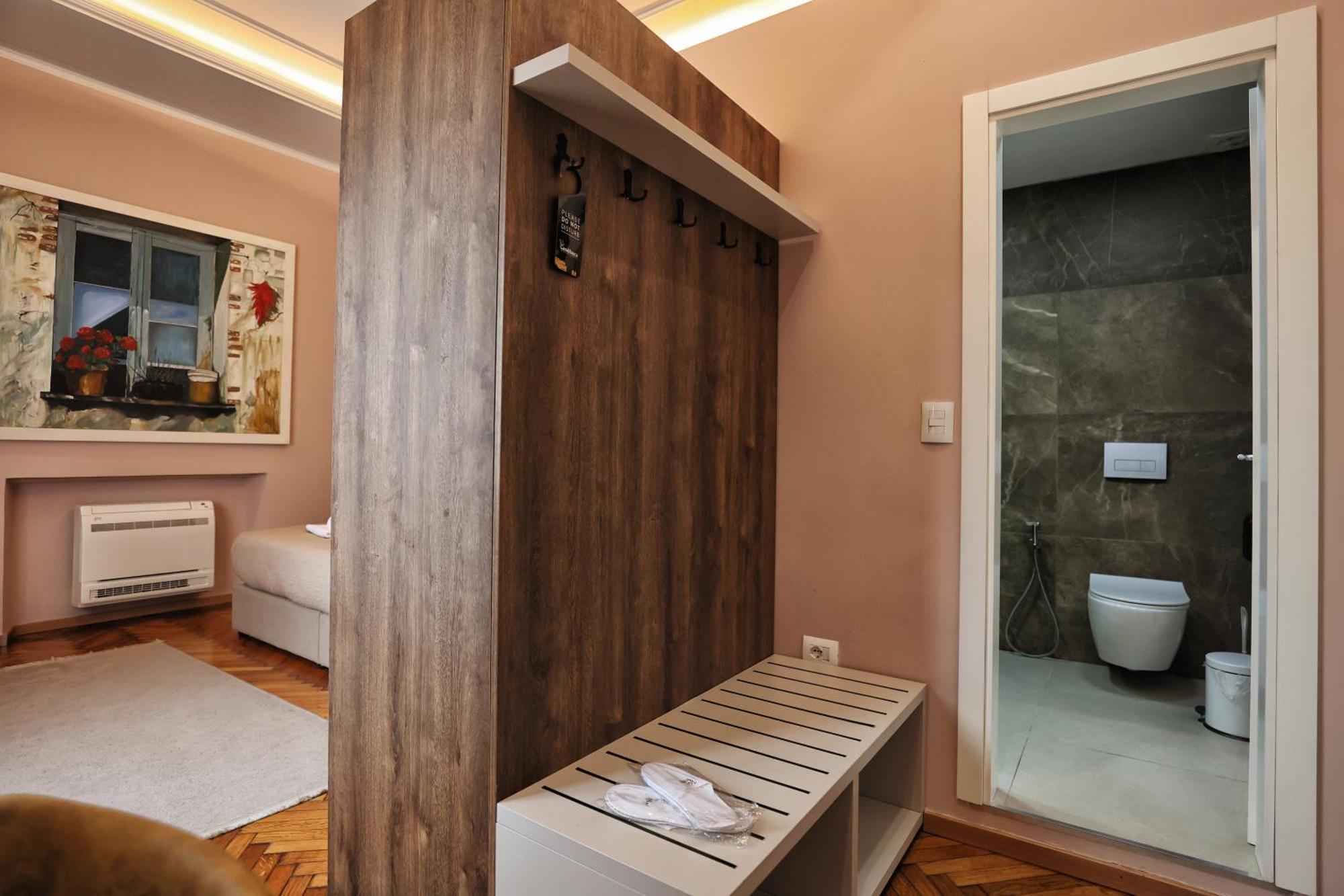 Vila Casablanca - Boutique Hotel & Restaurant Shkoder Bagian luar foto